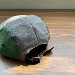 Casquettes de course <span class=keywords><strong>Yupoong</strong></span> en polyester personnalisées à 5 panneaux <span class=keywords><strong>Snapback</strong></span> à 5 panneaux en nylon de haute qualité à 5 panneaux imperméables pour hommes et femmes - Product Image 4