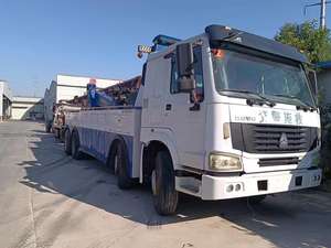 Châssis de camion, moteur 336 CV, pompe, transmission 10 vitesses, poids 40000 kg, 2000 heures de fonctionnement - Product Image 5