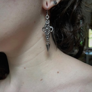 Collier médiéval en acier inoxydable, collier à pointes, ras-de-cou en maille de perles d'eau douce, chaîne de sorcière en maille, cadeau - Product Image 6