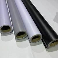Rouleau flexible de vinyle de PVC noir brillant élevé 300 * 500D 18*12 340gsm 440gsm bannière frontale arrière pour affiches
