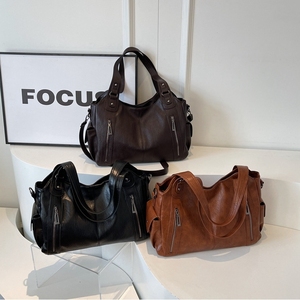 Sac fourre-tout décontracté grand format <span class=keywords><strong>en</strong></span> cuir PU souple, style rétro europé<span class=keywords><strong>en</strong></span> et américain, durable, pour femmes, avec plusieurs poches et rivets, idéal pour les voyages d'affaires - Product Image 6