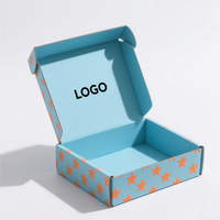 Boîtes cadeau en papier de luxe avec logo personnalisé Recyclable Conteneur postal ondulé pour vêtement destiné au commerce électronique
