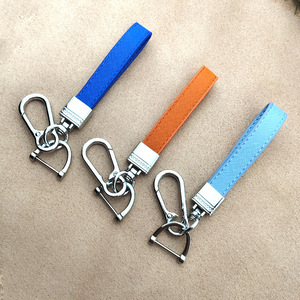 Porte-clés coloré pour hommes et femmes, porte-clés Alcantara de luxe pour porte-clés de voiture, meilleur cadeau pour un ami, accessoires de bijoux - Product Image 3