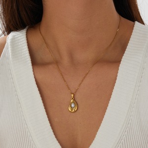 Stainless Steel Gold Plated Teardrop Necklace With Pearl Pendant Clavicle Chain Everyday Wear - Product Image 2