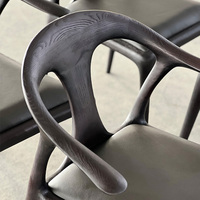 Chaises de restaurant en bois massif de frêne sculptées CNC 5 axes, courbées organiquement, avec assise en cuir rembourrée, pour café et bistrot