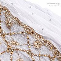 Turban de luxe pour fête à Dubaï, en tissu plissé double couche avec broderie florale dorée et perles en strass