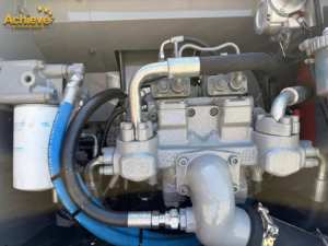 Escavatore Cingolato Usato <span class=keywords><strong>HITACHI</strong></span> ZX210 in Buone Condizioni, Motore Potente, Basse Ore di Lavoro - Product Image 5