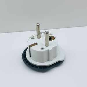 VGT Universal Electrical Travel <strong>Adapter</strong> Pin Power Plug 16A BS Plug 16amp Plug <strong>Switches</strong> and <strong>Sockets</strong> Manufacture Single Pole - Product Image 5