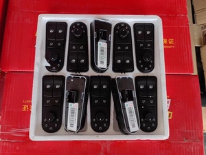 SINOTRUK T5G SITRAK HOWO 371 pencere regülatörü kamyon kapı anahtarı WG1664331061 WG1664331062 - Product Image 2