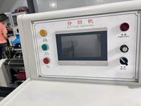 Machine à découper de haute qualité à structure compacte, machine à découper les rouleaux de papier et de film de haute précision pour les petites usines