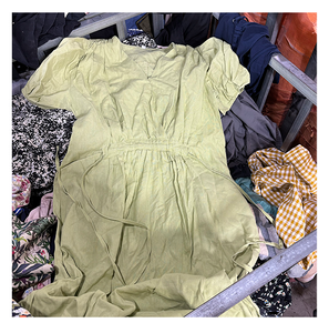 Vendita calda di seconda mano signore vestito di cotone di <span class=keywords><strong>prima</strong></span> scelta <span class=keywords><strong>abiti</strong></span> usati in balle vestiti dell'usato per le donne - Product Image 4