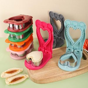 Machine à sandwich portable 3 en 1 Coupeur et scellant de sandwich à pain manuel en forme de cœur - Product Image 6