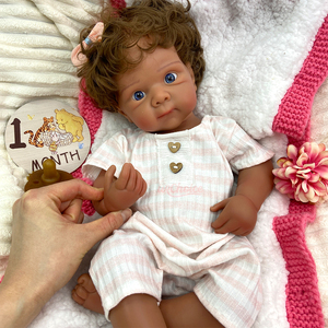 Muñeca Reborn de Silicona Pura Premium de 50 cm, Piel Oscura, Diseño Bañable, Detalles Realistas para el Cuidado Diario e Interacción Padres-Hijos - Product Image 3