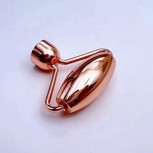Pravite Label T <span class=keywords><strong>Shape</strong></span> Rose Gold Metal Vibrating Face Roller Skin Care 3 In 1 Electric Beauty Bar - Product Image 4