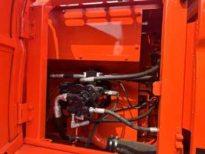 Excavatrice d'occasion DOOSAN DX140LC 14 tonnes à faible nombre d'heures de travail, pelle hydraulique sur chenilles d'occasion DX60 DX225LC en stock à vendre - Product Image 3