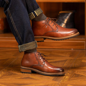 Botas Chukka de Cuero Genuino Marrón con Punta Puntiaguda y Cierre Deslizante, Zapatos Modernos para Hombre para Bodas y Oficina - Product Image 1