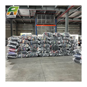 Vêtements d'occasion en gros de qualité A : Balles de vêtements de marque usagés, robes/shorts, vêtements vintage pour enfants, vêtements de seconde main - Product Image 1