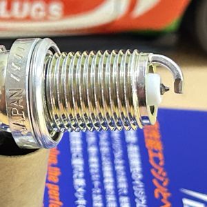 Iridium Ix NGK Spark Plug Bujia bkrzeix 4272 analogi BKR6EIX-11P IK20 IK20TT IFR6T11 0242236544 FR 7 Q3 33 U + - Product Image 3