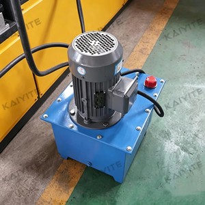 เครื่องขึ้นรูปม้วนแผ่นโลหะแบบควบคุมด้วย PLC อัตโนมัติเต็มรูปแบบ สำหรับม่านม้วนกันลมที่ขับเคลื่อนด้วยมอเตอร์ ผลิตจากเหล็กกล้าไร้สนิมและเหล็กคาร์บอน - Product Image 3