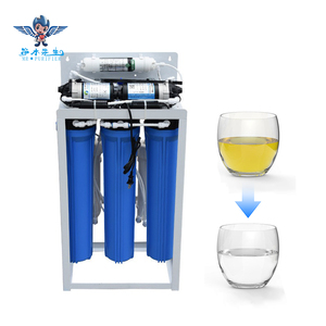 Máquina de Agua Potable con Filtro de Ósmosis Inversa con Marco de Hierro, Bomba PLC, Recipiente a Presión de 200L/Hora, Marca JINSWE, 110V/220V/380V - Product Image 1