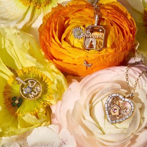 <span class=keywords><strong>Collana</strong></span> <span class=keywords><strong>con</strong></span> Ciondolo a <span class=keywords><strong>Medaglione</strong></span> in Vetro Vuoto Personalizzabile Fai-da-Te Vintage Placcata in <span class=keywords><strong>Oro</strong></span> 18K <span class=keywords><strong>con</strong></span> Zirconi Colorati per Donne - Product Image 3