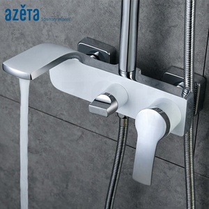 Juego <span class=keywords><strong>de</strong></span> <span class=keywords><strong>columna</strong></span> <span class=keywords><strong>de</strong></span> <span class=keywords><strong>ducha</strong></span> <span class=keywords><strong>de</strong></span> lluvia <span class=keywords><strong>de</strong></span> una sola palanca <span class=keywords><strong>de</strong></span> latón dorado y negro <span class=keywords><strong>de</strong></span> diseño moderno <span class=keywords><strong>de</strong></span> alta calidad - Product Image 2