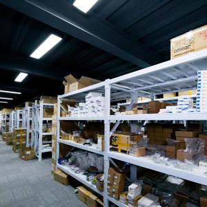 CP1L-EM40DR-D Controllore PAC Industriale con Controller Dedicati per Programmazione PLC - Product Image 6