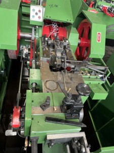 Máy sản xuất vít Đinh tán tự động tốc độ cao cho sản xuất quy mô lớn - Product Image 4