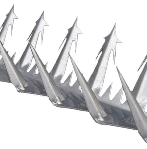 Red de Púas de Acero con Recubrimiento Negro de un Solo Filo - Seguridad Perimetral de Alta Disuasión para Locales Comerciales, Patios Industriales - Product Image 2