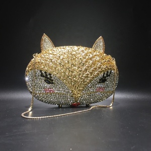 Damen-Hochzeits-Abendtasche mit Bling-Strasssteinen, Party-Totenkopf-Handschlaufe, Eiscreme-Clutch in Fischkuchenform - Product Image 3