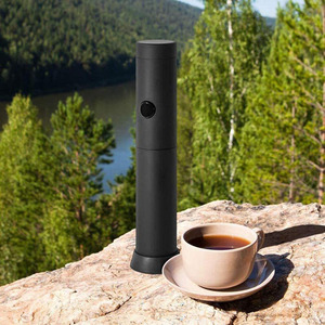 Vente chaude Nouveau Design 2 Fouets Noir Électronique Café Au Lait Frother Mixer Pour Le Ménage À main Mousseur À Lait Avec Support - Product Image 4