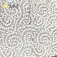 Mosaïque en marbre blanc de Thassos, motif feuille, en carreaux de 12x12 pouces, polie