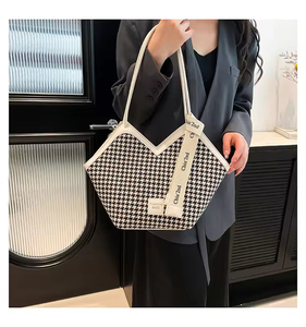 Zipper High Quality Fashion PU Print Large Capacity Tote Bag with Polyester Lining for Women Solid Color Shopping Bag - Product Image 5