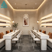 Étagère d'affichage LED pour le commerce de détail, solution de conception de magasin personnalisée pour les spas, salons de beauté et magasins de soins de la peau