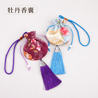 Fabricant Duanwu Festival Artemisia Sachet Vide Sac Portable Brodé Pendentif Hanfu Accessoire Remplissable avec Fleurs Séchées