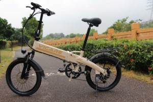 VICARE Vélo Pliant 20 Pouces 5 Vitesses avec Cadre en Aluminium, Fourche à Suspension, Batterie Lithium 48V 13Ah Intégrée au Cadre, Moteur Moyeu Arrière 500W et Freins à Disque - Product Image 6