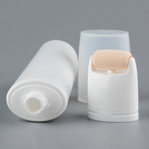 Tubes en plastique vides pour crème visage OEM 30ml 50ml 60ml avec applicateur en métal, éponge en silicone et masseur en zinc - Product Image 6