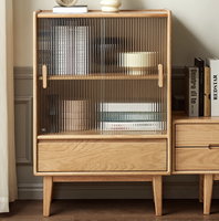 F8102 TV-Sideboard aus Roteichenholz mit 2 Schiebetüren und 1 Schublade