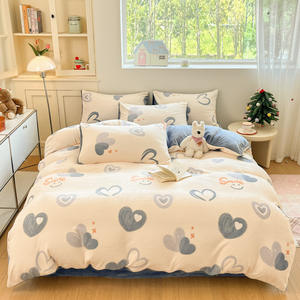 Ensemble de literie pour enfants en <span class=keywords><strong>velours</strong></span> de lait polyester, design de cœur de dessin animé, simple, mignon, frais, moelleux, super doux, 4 pièces, pour l'hiver - Product Image 1