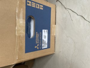 มอเตอร์เซอร์โว AC ของ MITSUBISHI รุ่น HG-SR502 ของแท้ใหม่ 100% - Product Image 1