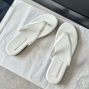 Sandalias de Diseñador de Lujo para Hombre, Chanclas de Playa para Exteriores, Pantuflas Planas de Alta Calidad para Hombre y Mujer, Sandalias Casuales Modernas - Product Image 3