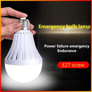 Bombilla <span class=keywords><strong>LED</strong></span> Inteligente Recargable E27 7W-12W, Lámpara de Emergencia Portátil para Sala de Estar, Baño y Camping - Product Image 3