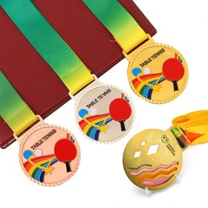 Fabricante al por mayor carrera personalizada aleación de zinc en blanco 3D Premio de Oro maratón correr medalla deportiva de metal personalizada con cinta - Product Image 1