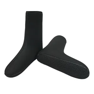 7MM smooth skin inside neoprene swimming surfing socks with anti-slip sole waterproof wear resistant neoprene socks