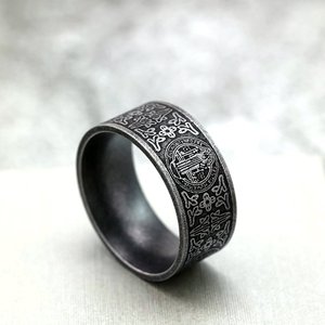 yunnique Retro Stainless Steel Men's <b>Ring</b> With Distressed Saint Benedict Cross Design Round Geometric Pattern Gift Jewelry - Product Image 1