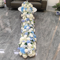 NINI Grande Vente Chemin de Table Moderne en Soie et Plastique avec Fleurs Artificielles pour Décoration de Mariage, Arche et Fête de Noël
