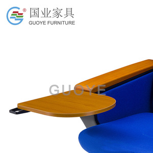 Silla de auditorio Guoye Furniture con patas de acero y tapicería roja, silla en fila para escuela, conferencias y sala de conferencias. - Product Image 3