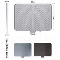 Grand tapis de séchage rectangulaire en silicone isolé, égouttoir incliné pour vaisselle, plateau de drainage d'eau, drainage minimaliste et moderne pour la vaisselle