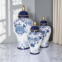 Vase en porcelaine bleu et blanc peint à la main de style vintage, pot à gingembre, ornement floral décoratif pour entrée et collectionneurs