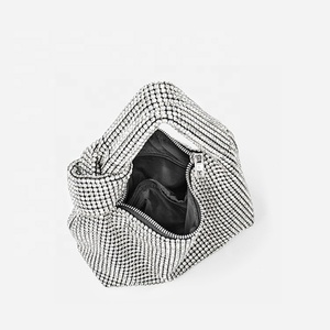 Nouveauté : Pochette de Soirée Élégante pour Femme avec Strass et Nœud en Cristal – Sac à Main Chic pour Dames – Collection Usine - Product Image 4